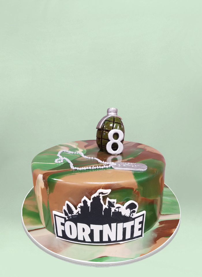 Photo: fortnite iced cake