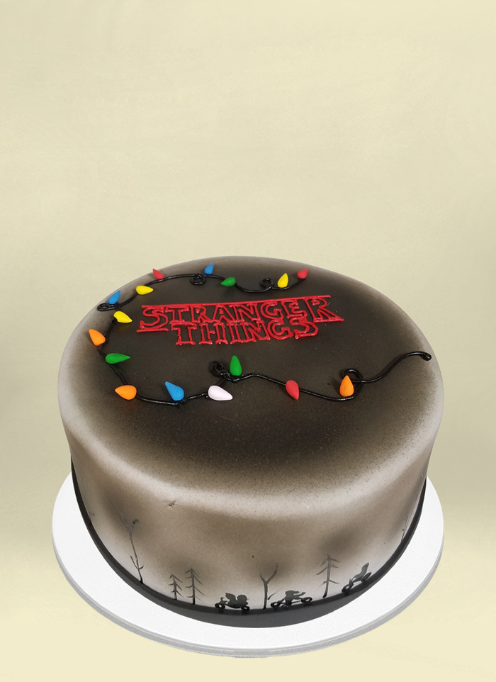 Photo: Stranger things fondant cake